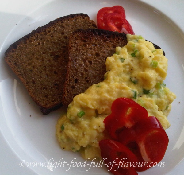 Scrambled eggs with different flavourings.