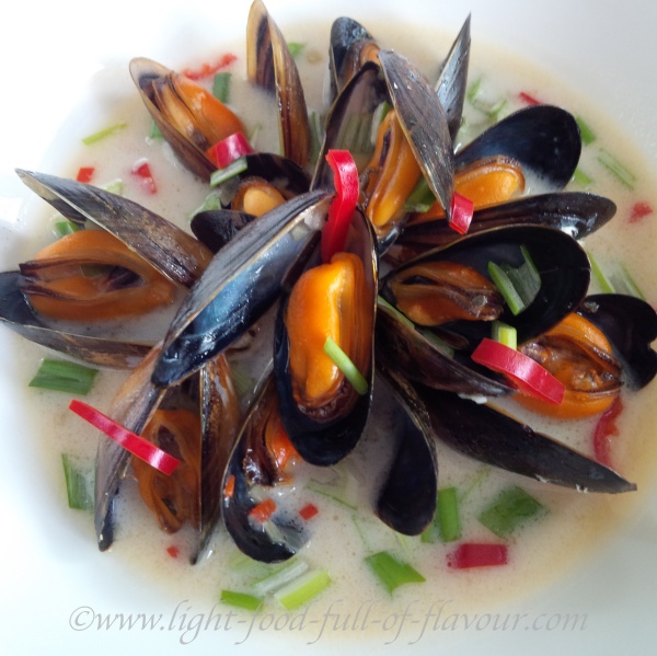 Thai-Style Mussels